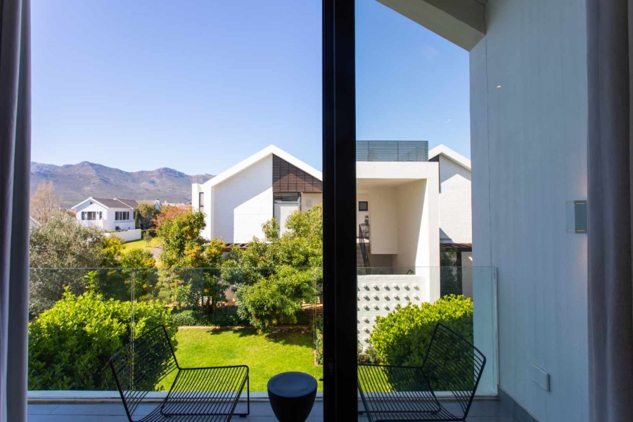 To Let 1 Bedroom Property for Rent in Val De Vie Estate Western Cape